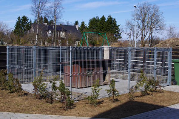 Koera aedik kumtsingitud keevispaneelist