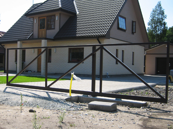 Liugvärava raam ja betoonvundament